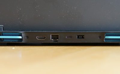 IdeaPad gaming 370iの背面